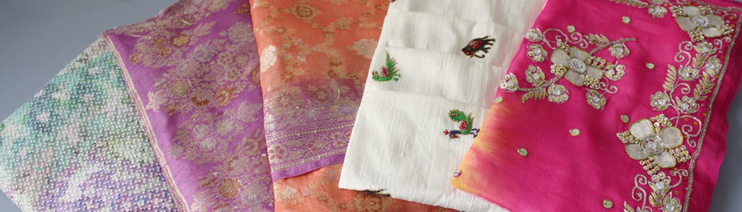 Handgefertigte textile Unikat-Bauchkissen aus unterschiedlichen Stoffen